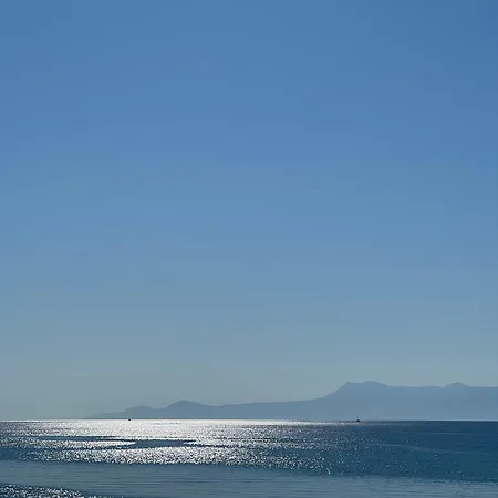 Hellofrom House * Loutra Elevtheron