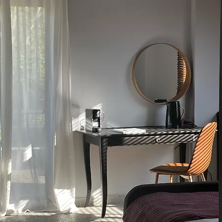 Hotel Hellofrom House *