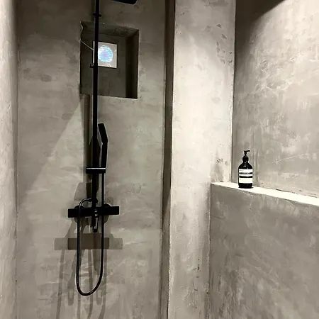 Hellofrom House Otel *